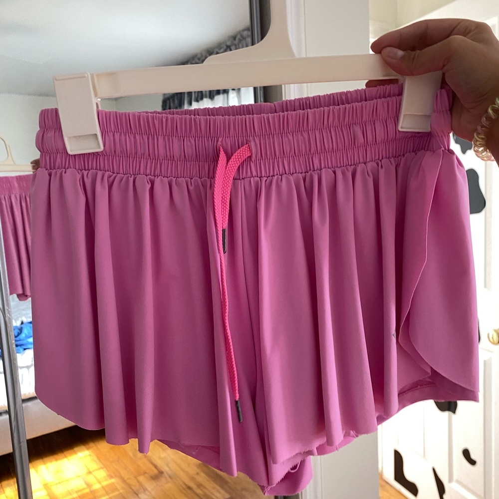 viral pink flowy shorts